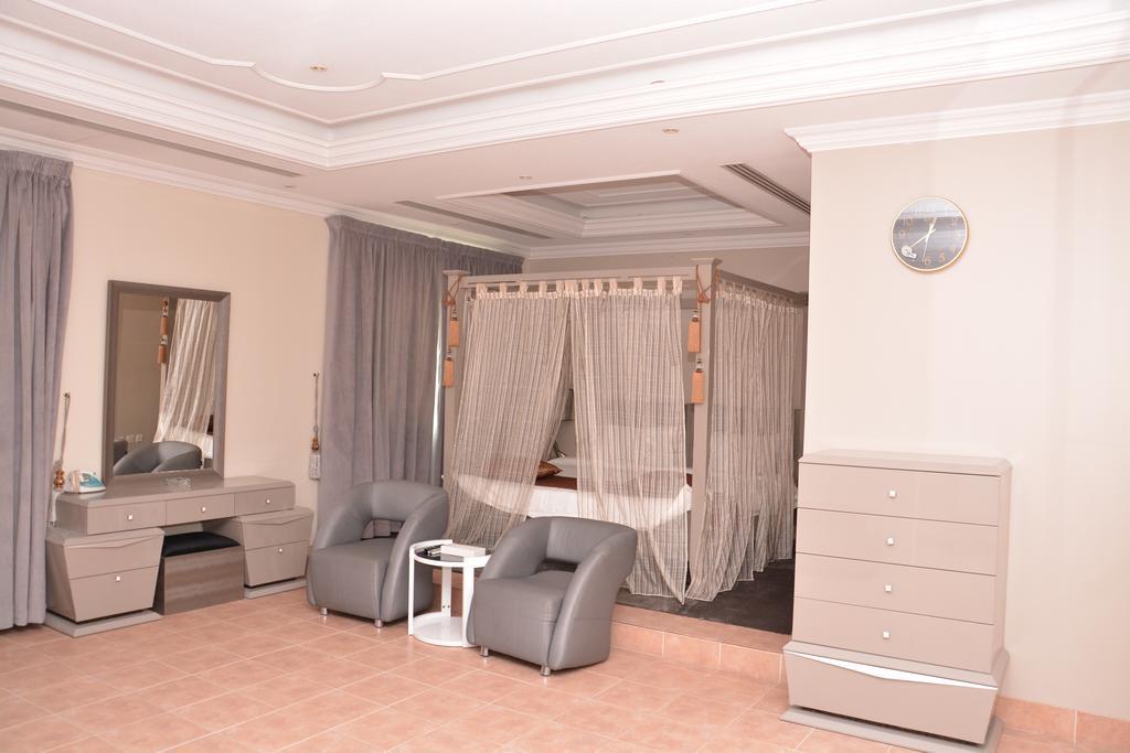 Janadriyah Suites 13 Nadinah Exterior foto